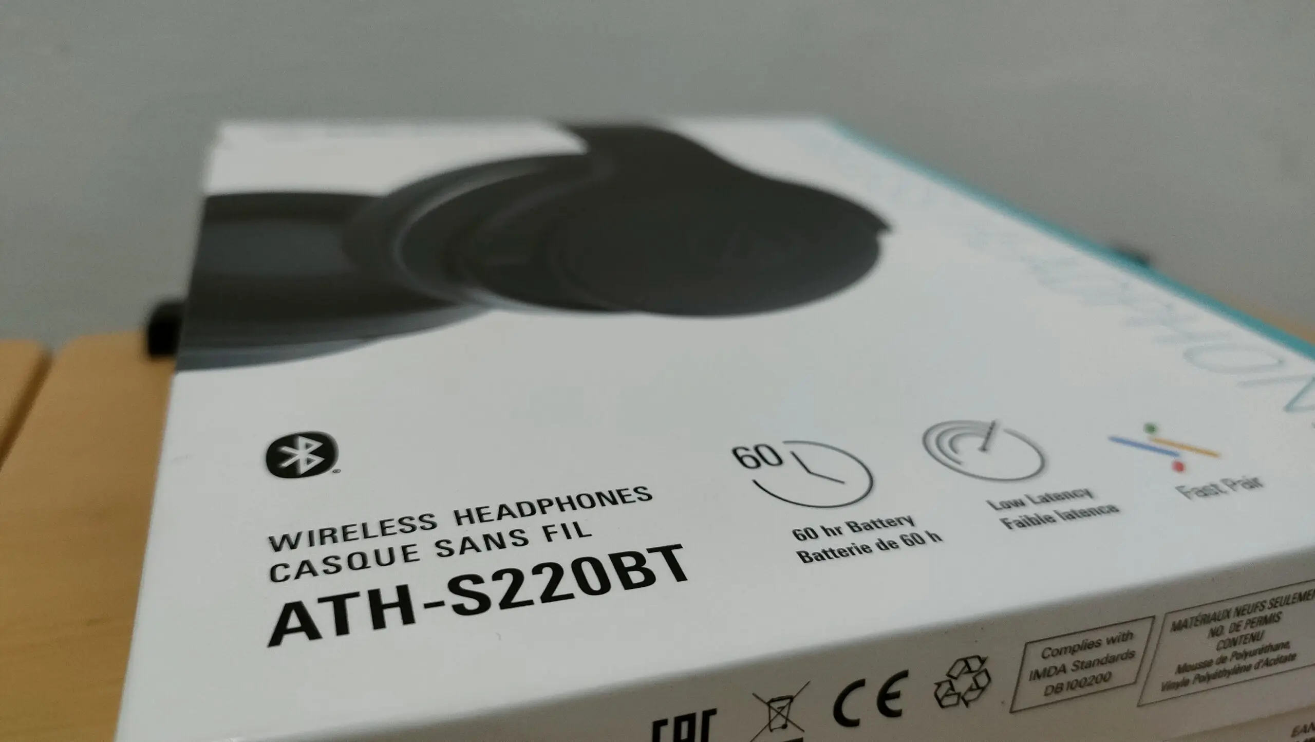 Review Headphone Bluetooth: Audio Technica ATH-S220BT